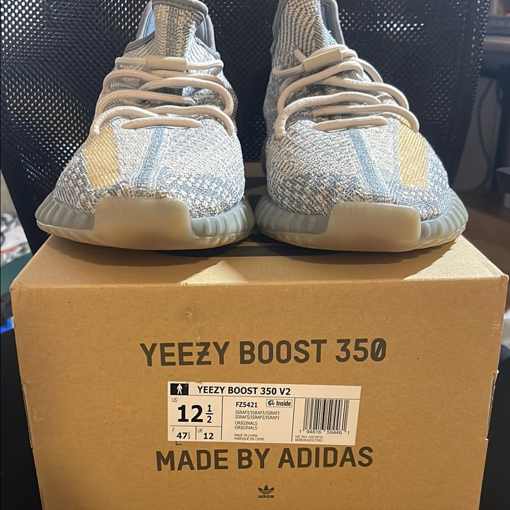 Adidas Yeezy Boost 350 V2